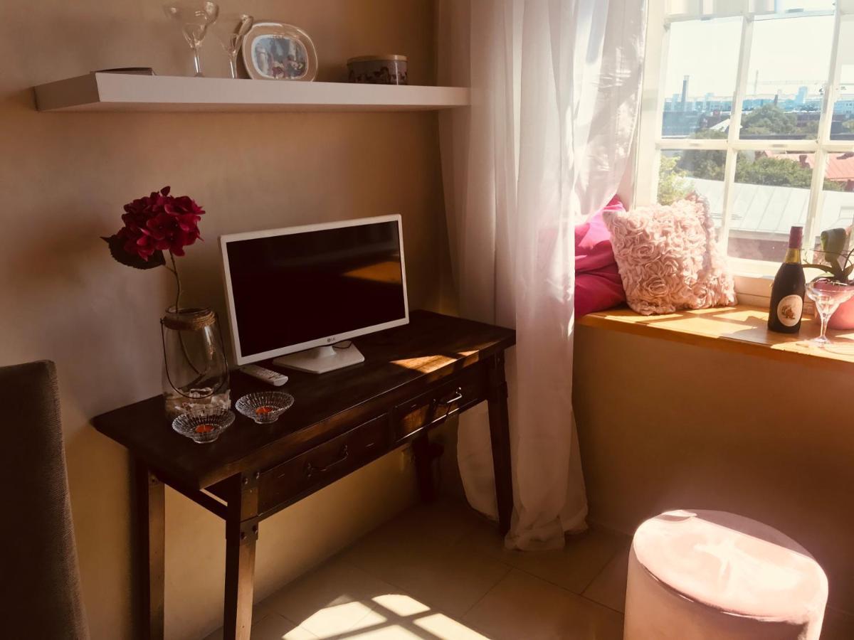Cozy Oldtown Studio With Magnific City View Талин Екстериор снимка