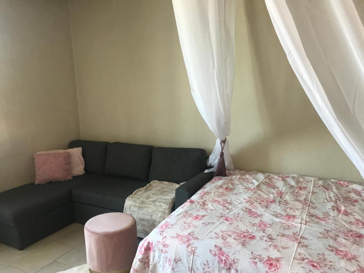 Cozy Oldtown Studio With Magnific City View Талин Екстериор снимка