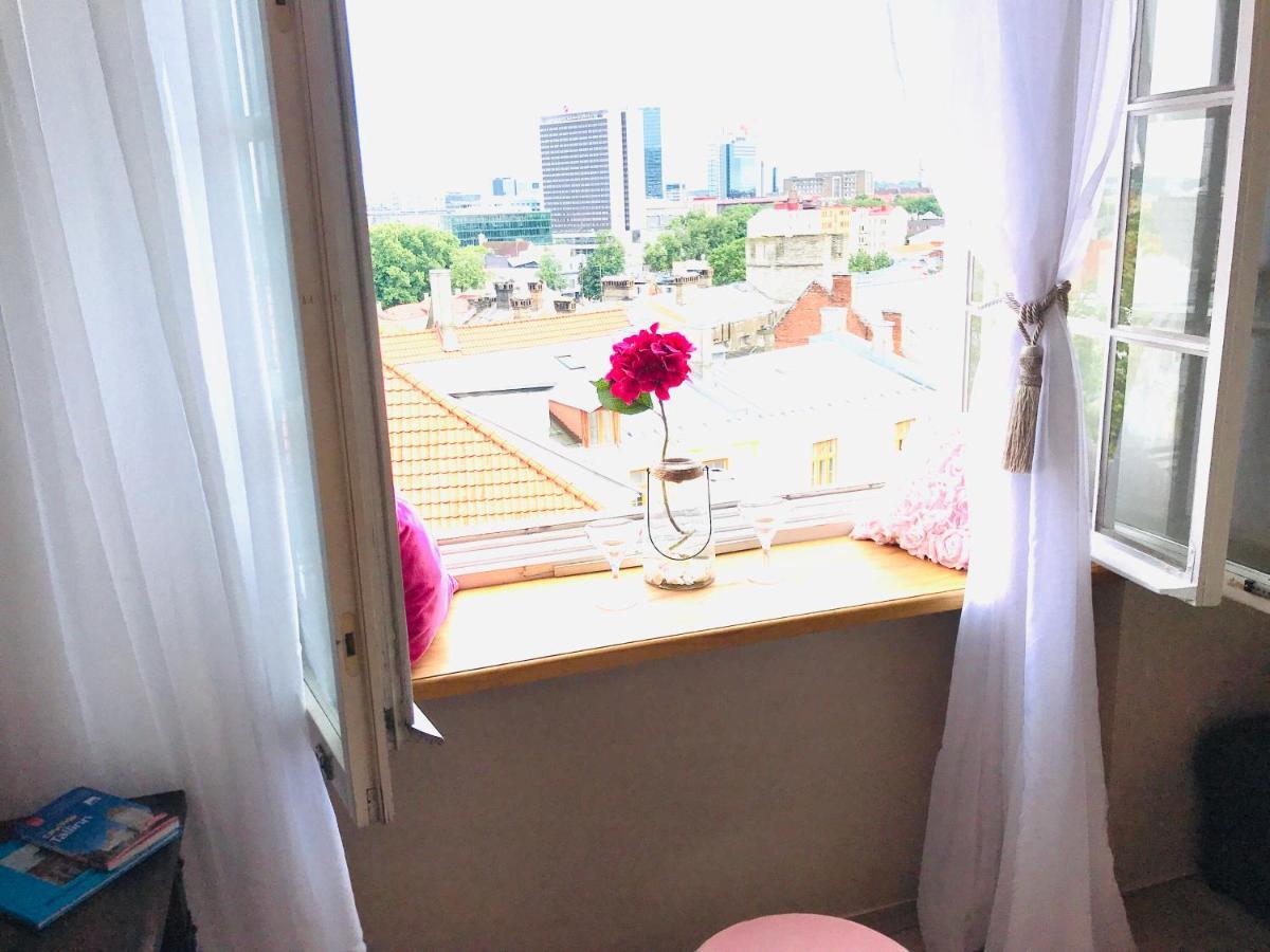 Cozy Oldtown Studio With Magnific City View Талин Екстериор снимка